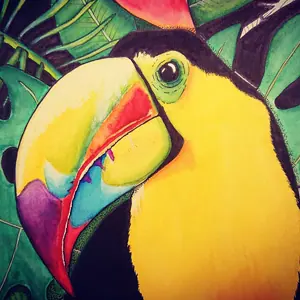 Illustration originale Jungle, toucan coloré sur fond noir et blanc, feutres aquarellables, As de Lune Création